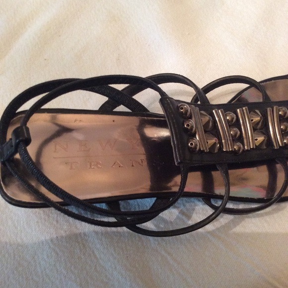 NEW YORK TRANSIT Tribal Wedge Strappy Sandal 6 - Picture 7 of 8